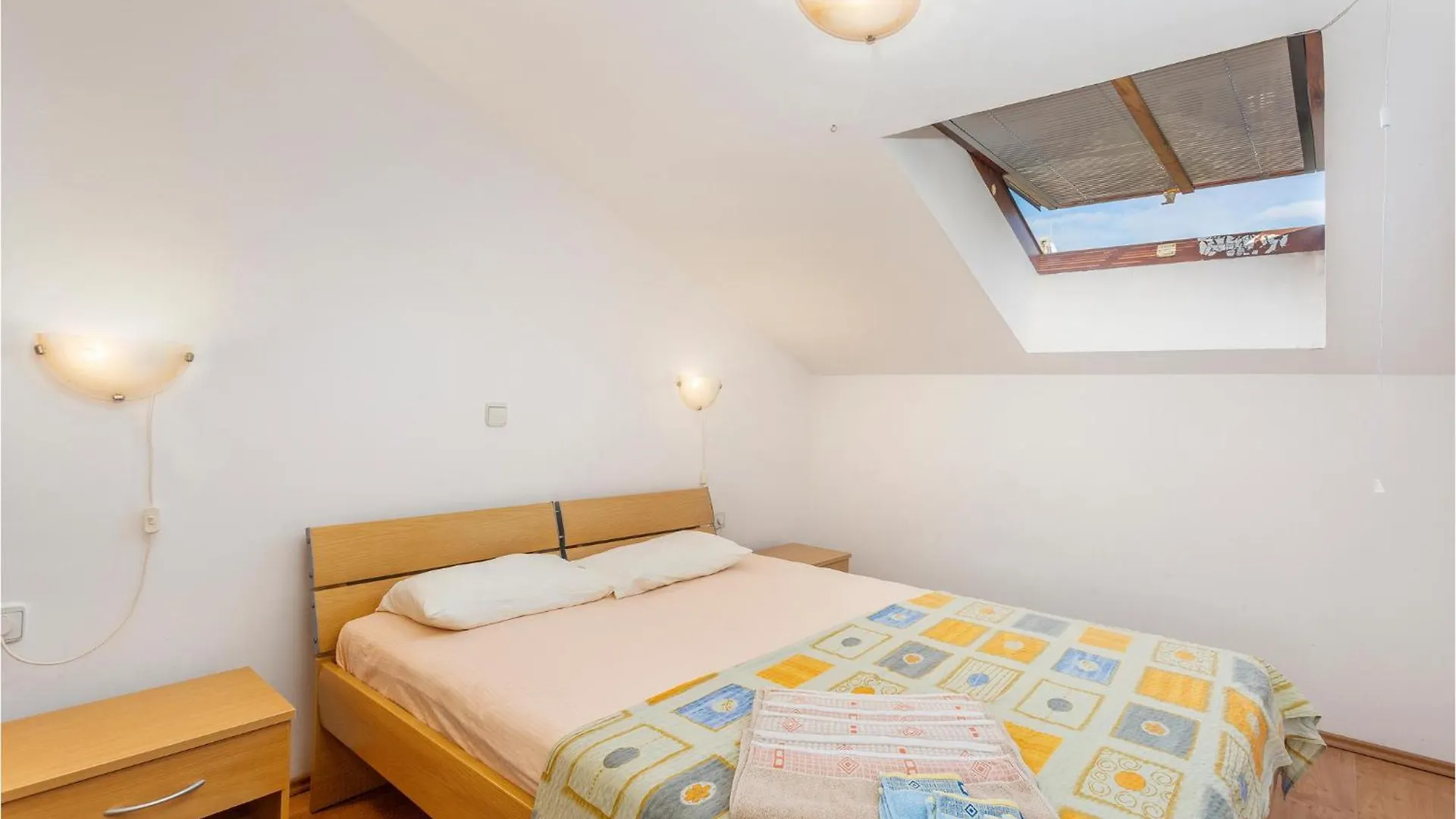 2 Bedroom Beautiful Apartment In Punat 0*,